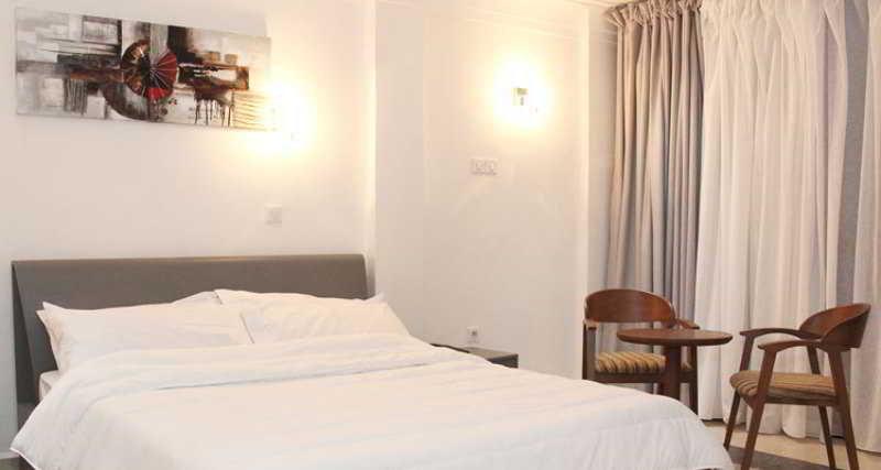 Medina Hotel บูแมร์เดส ภายนอก รูปภาพ